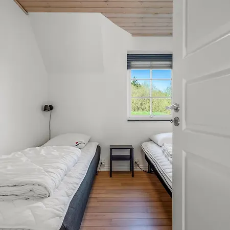 Vakantiehuis 2032 *